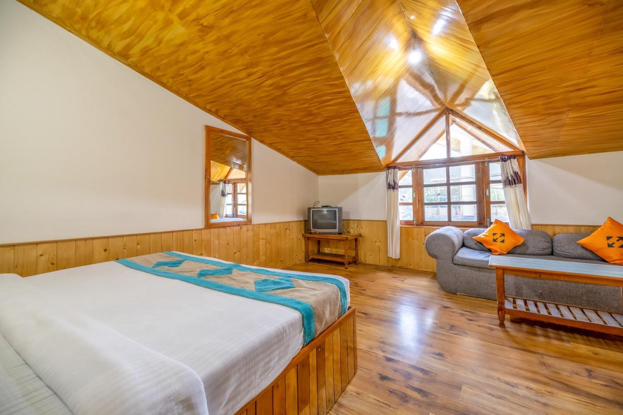 Отель Hide-In Old Manali Экстерьер фото
