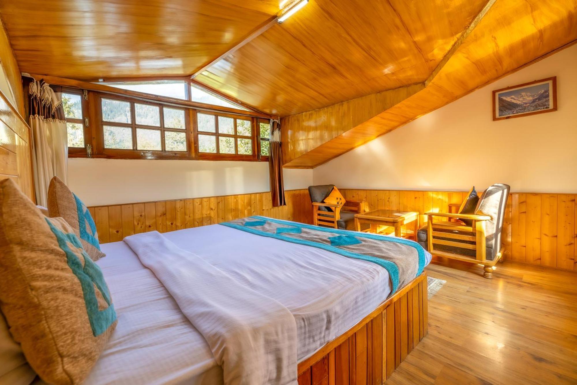 Отель Hide-In Old Manali Экстерьер фото