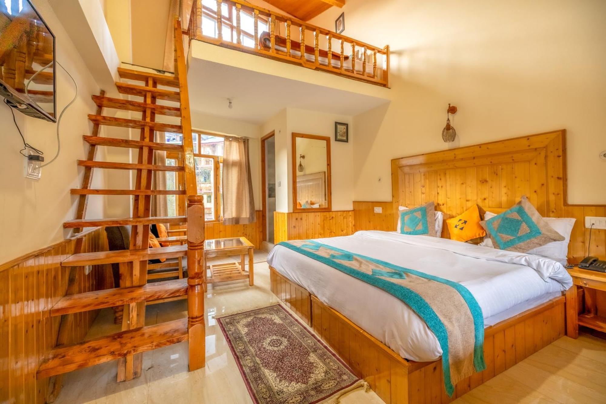 Отель Hide-In Old Manali Экстерьер фото