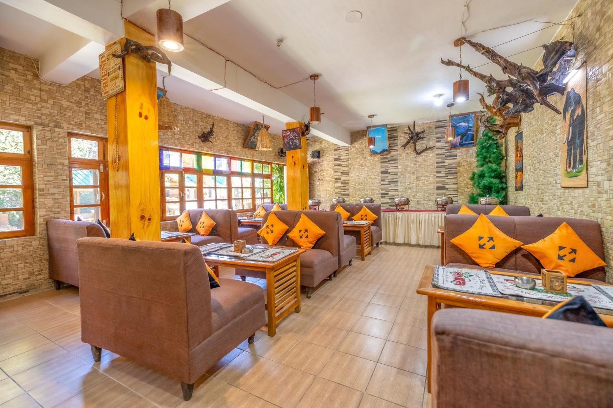 Отель Hide-In Old Manali Экстерьер фото