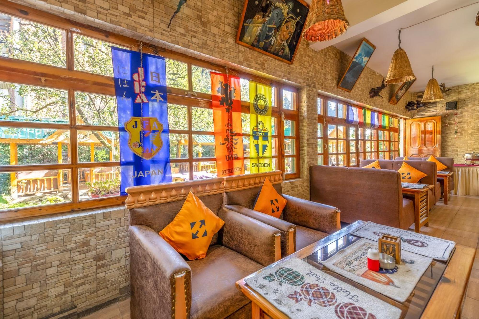 Отель Hide-In Old Manali Экстерьер фото