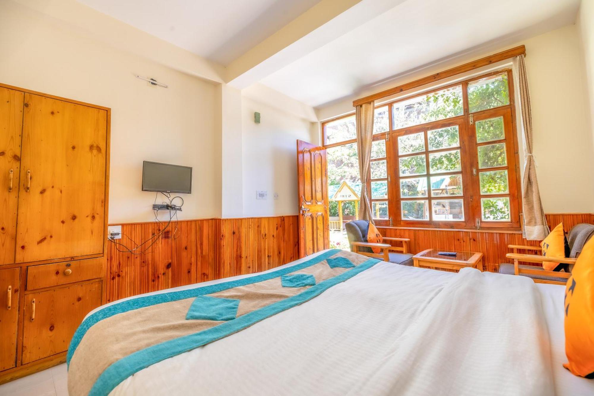 Отель Hide-In Old Manali Экстерьер фото