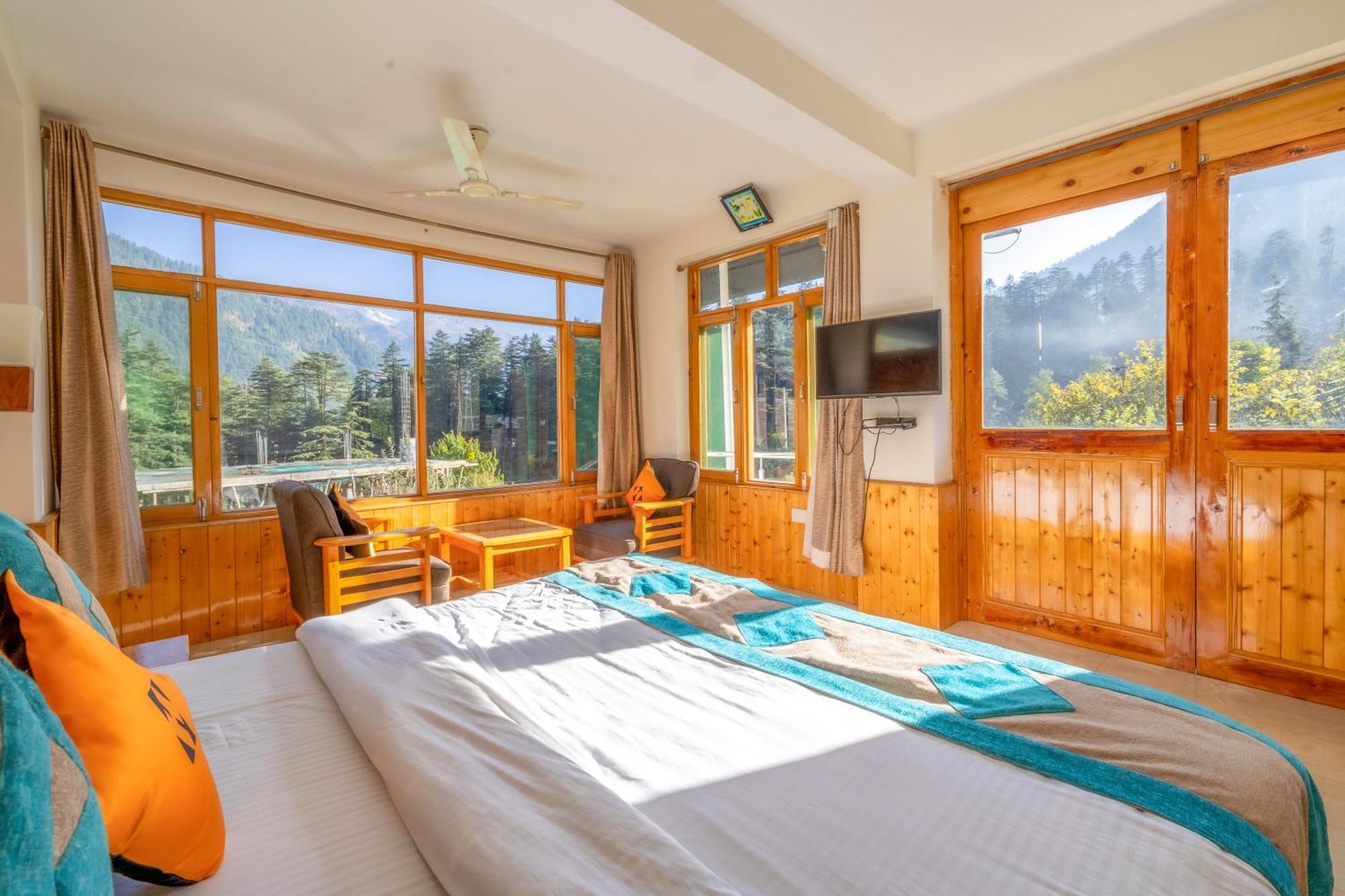 Отель Hide-In Old Manali Экстерьер фото